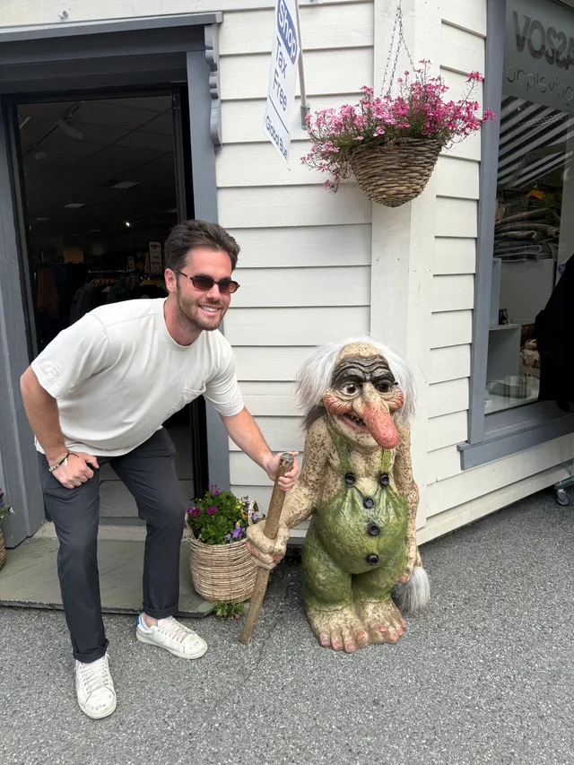 trolls